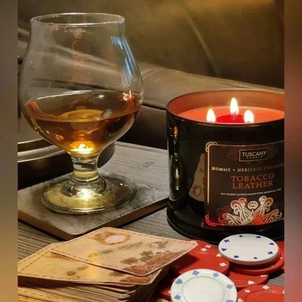 TUSCANY Candle Homme + Heritage Collection TOBACCO LEATHER Soy Blend 15 oz